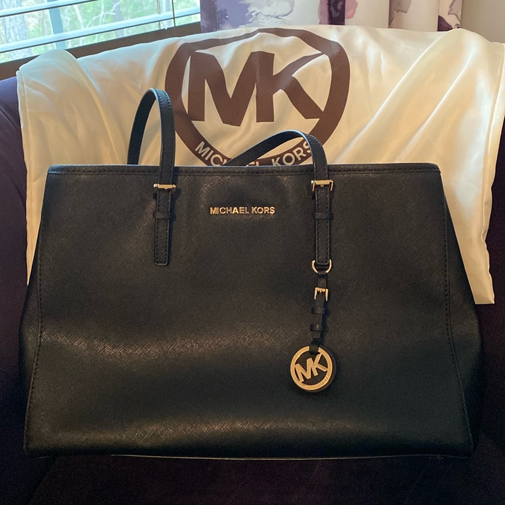 Michael Kors tote in black